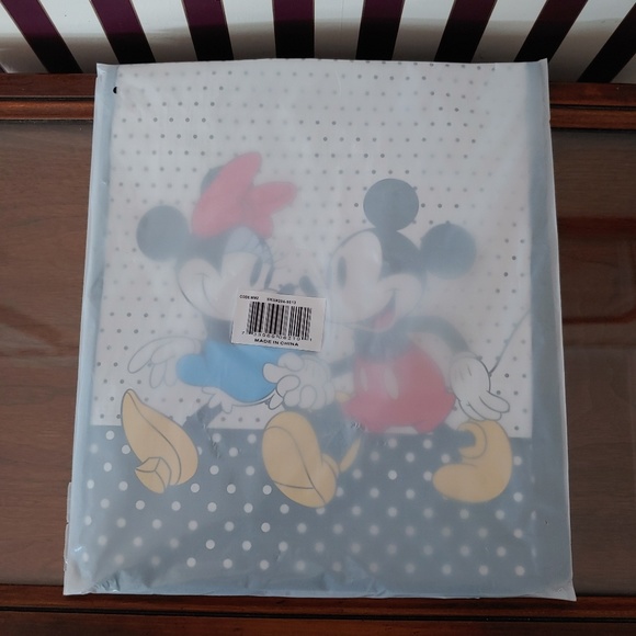 LAST ONE ❤ Mickey and Minnie Messanger Bag - Picture 7 of 8